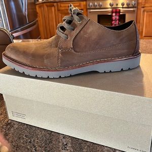 NWT Men’s Clarks Vargo Plain